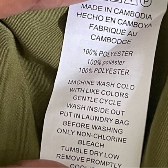 Micheal Kors - Cargo Pants Size: Large           Color: Smoky Olive - Picture 6 of 8